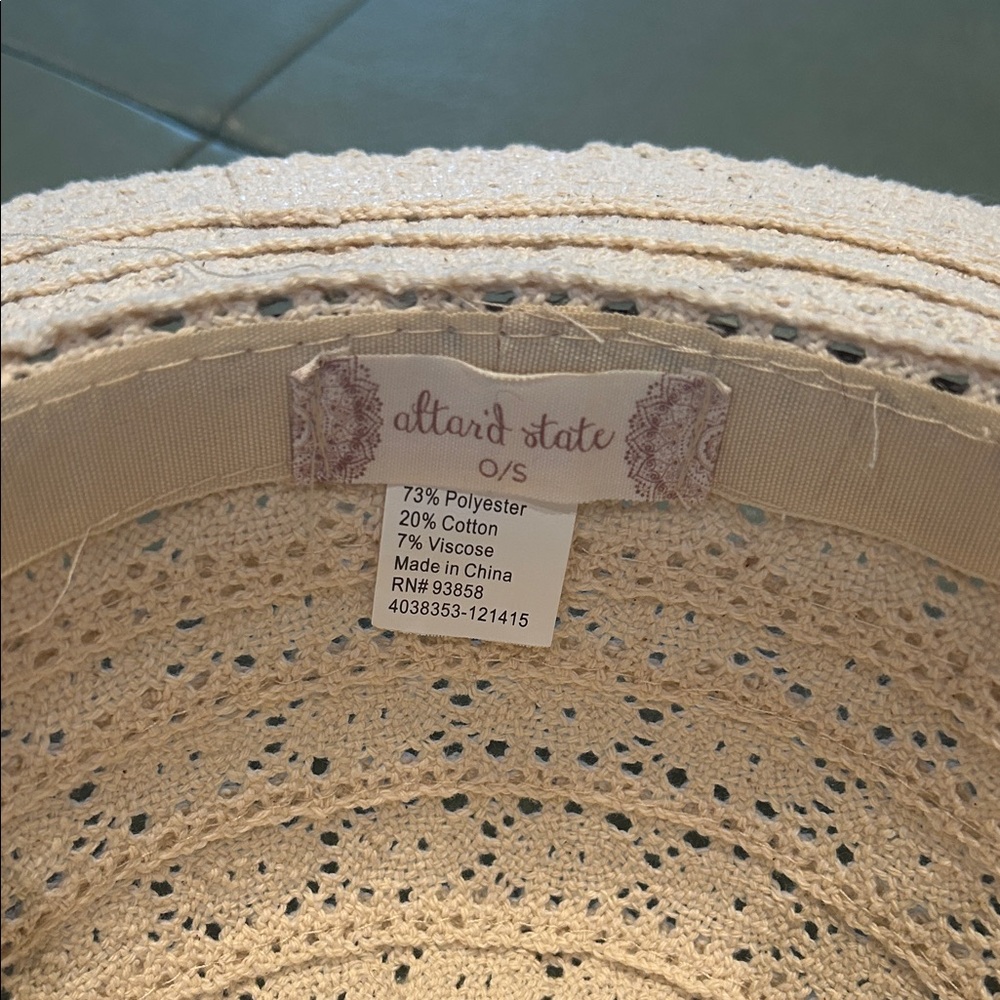 Altar'd State Cream Lace Sun Hat NWOT - Picture 4 of 4